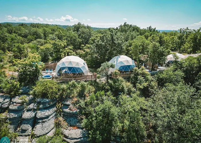 Les Domes Des Gorges